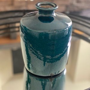 NEW ACCENT VASE